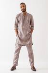 Buy_Son Of A Noble Snob_Purple Linen Embroidery Declan Botanica Pintuck Kurta With Trousers _at_Aza_Fashions