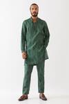 Buy_Son Of A Noble Snob_Green Linen Emmett Circuit Kurta With Trousers _at_Aza_Fashions