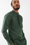 Buy_Son Of A Noble Snob_Green Linen Embroidery Ace Flora Kurta With Pant 