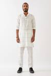 Buy Son Of A Noble Snob White Linen Jenson Window Printed Kurta With Pant Online at Aza Fashions Buy_Son Of A Noble Snob_White Linen Jenson Window Printed Kurta With Pant _Online_at_Aza_Fashions