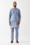 Buy_Son Of A Noble Snob_Blue 100% Linen Printed Floral Bundi And Kurta Set _at_Aza_Fashions