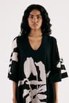 Kharakapas_Black Cotton Mul Print Abstract V Neck Blanc Charms _Online_at_Aza_Fashions