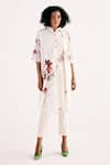 Kharakapas_Off White Cotton Mul Print Floral Band Wisteria Straight Kurta With Pant _Online_at_Aza_Fashions