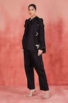 Buy_Sue Mue_Black Pure Linen Embroidery Thread Round Raha Floral Vine Shirt And Pant Set 