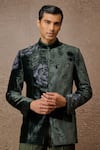 Tarun Tahiliani_Green Silk Velvet Embroidered Floral Thread Work Bandhgala Set _Online_at_Aza_Fashions