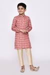 Buy_Arihant Rai Sinha_Maroon Kurta Rayon Threadwork Geometric Pattern With Pyjama _at_Aza_Fashions