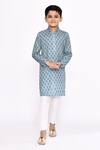 Buy_Arihant Rai Sinha_Blue Kurta Rayon Threadwork Geometric Motif With Pyjama _at_Aza_Fashions