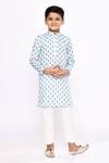 Buy_Arihant Rai Sinha_Off White Kurta Rayon Threadwork Butti Pattern With Pyjama _at_Aza_Fashions