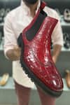 Buy_Fellmonger_Red Textured Mirror Glossed Patina Croco Chelsea Extra Light Boots 