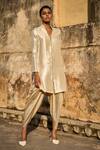 Shop_Dash and Dot_Ivory 80% Ryon Solid Band Collar Brocade Neck Kurta _Online_at_Aza_Fashions