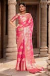 Buy_Samyukta Singhania_Pink Viscose Woven Zari V-neck Heart Pattern Saree With Blouse _at_Aza_Fashions