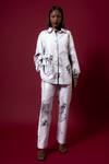 Buy_Amka_White Cotton Collared Chinar Ink Dyed Shirt With Pant _at_Aza_Fashions