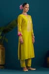 Anantaa by Roohi_Green Silk Chanderi Embroidery Paisley Floral Dabka Straight Kurta With Pant _at_Aza_Fashions