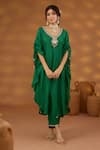 Buy_Isha Gupta Tayal_Green Silk Embroidery Patchwork V Neck Nandi Kaftan Kurta And Pant Set _at_Aza_Fashions