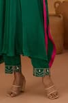 Isha Gupta Tayal_Green Kurta Chiffon Satin Plain V Neck Draped And Pant Set _Online_at_Aza_Fashions