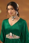 Isha Gupta Tayal_Green Kurta Chiffon Satin Plain V Neck Draped And Pant Set _at_Aza_Fashions