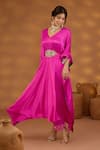 Isha Gupta Tayal_Pink Kurta Chiffon Satin Plain V Neck Draped Set With Embroidered Belt _Online_at_Aza_Fashions