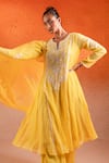 Buy_SSHILPA SAMRIYA_Yellow Malai Chanderi Embroidery Floral Notched Neck Kurta Pant Set _Online_at_Aza_Fashions