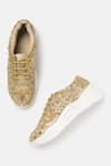 Buy_ZORI WORLD_Gold Embroidered Jaisalmer Ayat Zardozi Sneakers _at_Aza_Fashions