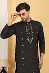 Buy_Aham-Vayam_Black Cotton Embroidery Thread Swarna Mirror Work Kurta And Pant Set 