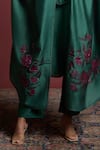 Buy_Akutee_Green Handwoven Chanderi Silk Handpainted Sanjeevani Straight Kurta Set _Online_at_Aza_Fashions