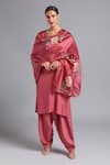 Buy_Akutee_Pink Pure Habutai Silk Hand Embroidered Arunima Kurta Set With Painted Dupatta _at_Aza_Fashions