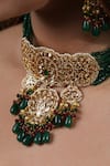 Amaara Jewels_Green Polki Chand Bloom Embellished Choker Set _Online_at_Aza_Fashions