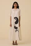 Buy_The Summer House_White Handwoven Chanderi Embroidered Paisley Round Cersei Midi Dress 