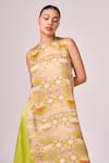 Buy_Koswi_Green Viscose Print Geometric Round Neck Kurta With Palazzo 