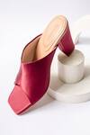 Buy_Urbansway_Maroon Scarlet Solid Block Heels _at_Aza_Fashions