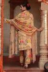 Shop_Gazab by Miku Kumar_Yellow Muslin Printed Floral V Neck Sarin Kurta Set _at_Aza_Fashions