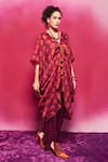 Capisvirleo_Fuchsia Silk Shibori V Neck Coco Kaftan And Pant Set _Online_at_Aza_Fashions