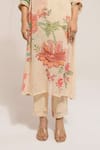 PREETI MEHTA_Cream 100% Viscose Printed Floral V-neck Kurta With Pant _at_Aza_Fashions