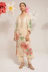 Buy_PREETI MEHTA_Cream 100% Viscose Printed Floral V-neck Kurta With Pant 