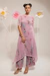 Buy_PREETI MEHTA_Pink Lurex Chinon In 60% And 40% Polyester Printed Lotus Boat Kurta With Pant _at_Aza_Fashions