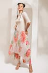 Buy_PREETI MEHTA_Ivory Georgette Viscose 60% Printed Floral Round Asymmetric Kurta With Pant 