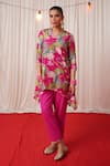 Buy_Chrkha_Pink Chanderi Silk Printed Floral Bird V Neck Embroidered Kurta And Pant Set 