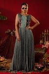 Buy_Pooja Bagaria_Emerald Green Natural Linen Embroidered Zari Round Cut-out Ajrakh Print Jumpsuit _at_Aza_Fashions