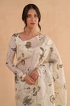 Buy_Ruchi Marodia_Ivory Paper Tussar Print Floral V Neck Vintage Saree With Blouse _Online_at_Aza_Fashions