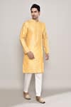 Buy_Arihant Rai Sinha_Yellow Embroidery Floral Butti Pattern Kurta