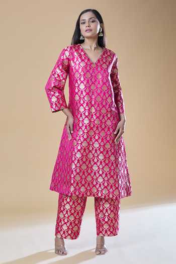 Buy_Samyukta Singhania_Pink Brocade Embroidery V-neck Floral Woven A-line Kurta With Pant _Online_at_Aza_Fashions