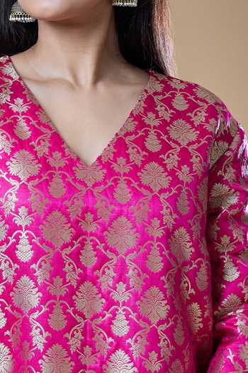 Samyukta Singhania_Pink Brocade Embroidery V-neck Floral Woven A-line Kurta With Pant _at_Aza_Fashions