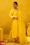 Shop_MITHI SUPARI_Yellow Jute Linen Embroidered Zari V Neck Lalitha And Zardozi Kurta Pant Set _Online_at_Aza_Fashions