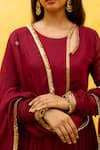 Buy_MITHI SUPARI_Maroon Malai Chanderi Embroidered Zardozi Round Gayatri Work Angrakha Set 