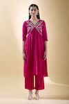 Samyukta Singhania_Pink Kurta Silk Chanderi Embroidered Thread V-neck Floral Yoke Pant Set _Online_at_Aza_Fashions