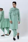 Buy_Kaha_Green Cotton Silk Embroidery Geometric Applique Kurta With Pant _at_Aza_Fashions