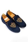 Buy_Domani_Blue Embroidery Regal Bee Juttis _at_Aza_Fashions