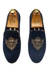 Buy_Domani_Blue Embroidery Regal Bee Juttis _Online_at_Aza_Fashions