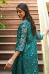 Shop_Vaayu_Green Muslin Cotton Printed Abstract Round Color Blocked Kurta Set _Online_at_Aza_Fashions