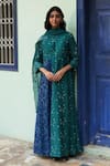 Buy_Vaayu_Green Muslin Cotton Printed Abstract Round Scattered Kurta With Dupatta _at_Aza_Fashions